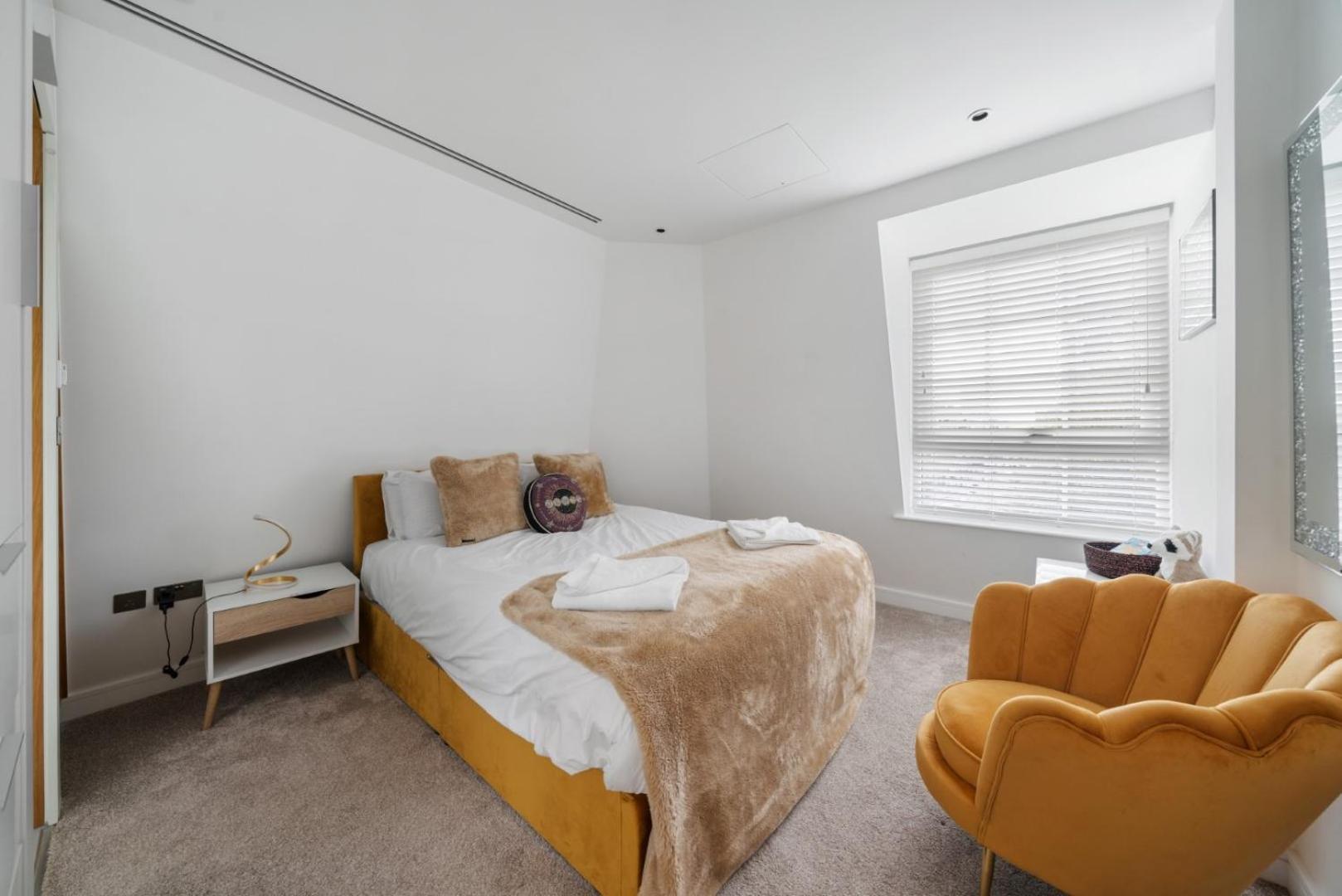 Elegant 3-Bedroom Penthouse In Marble Arch 70 London Eksteriør bilde