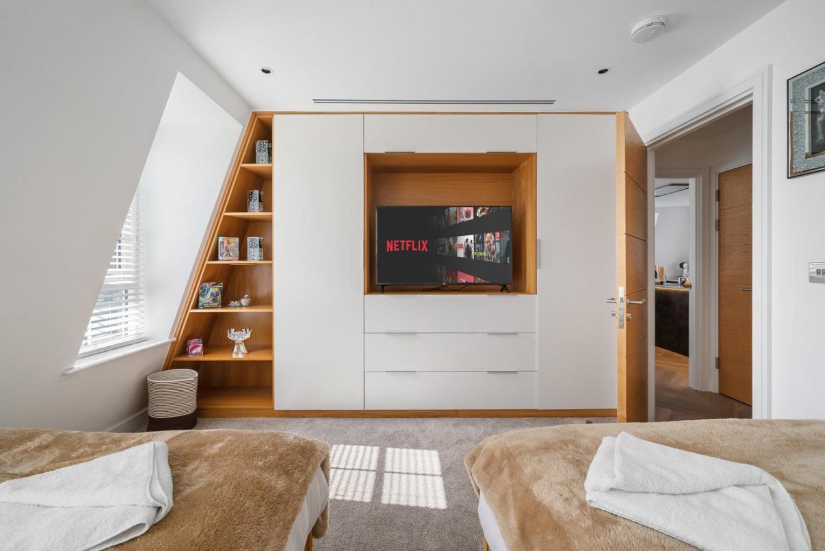 Elegant 3-Bedroom Penthouse In Marble Arch 70 London Eksteriør bilde