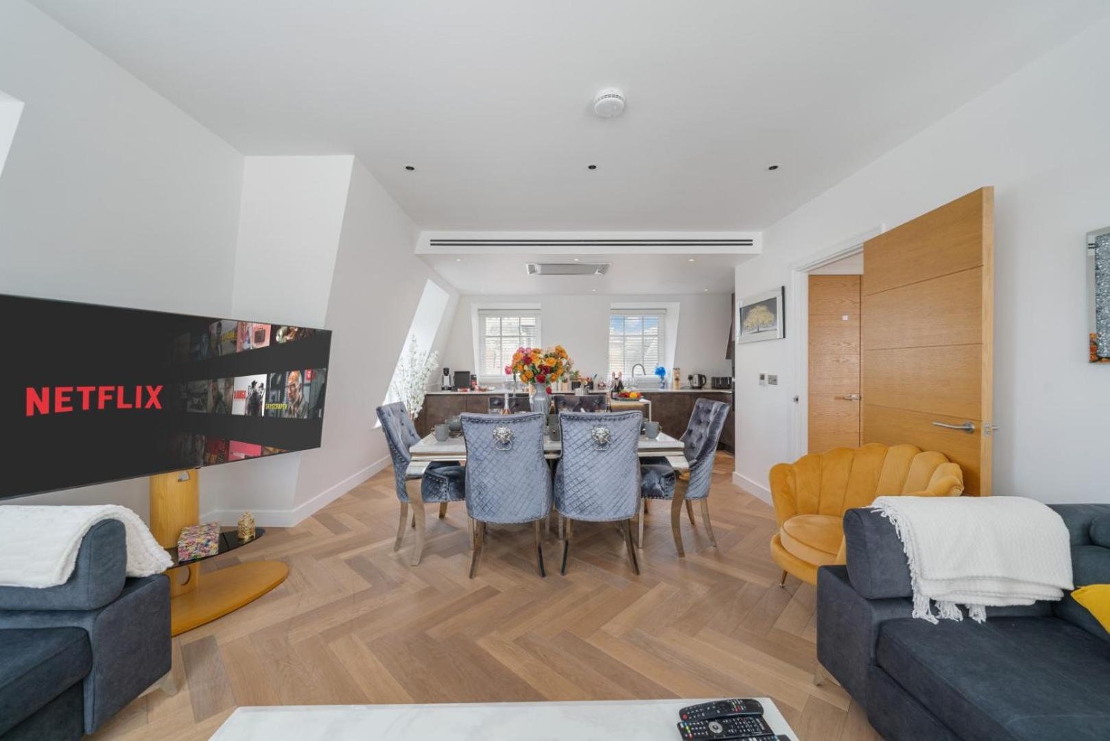Elegant 3-Bedroom Penthouse In Marble Arch 70 London Eksteriør bilde