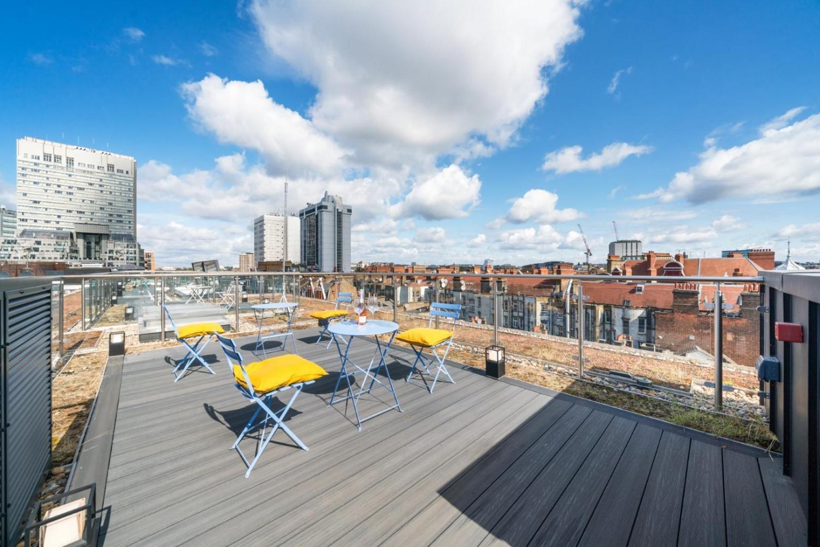 Elegant 3-Bedroom Penthouse In Marble Arch 70 London Eksteriør bilde