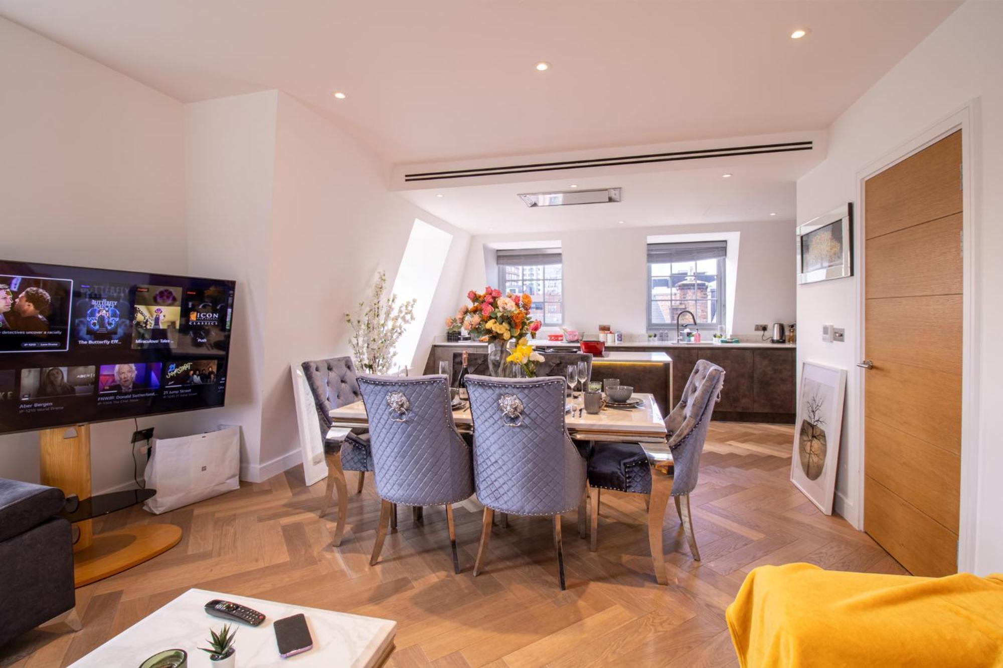 Elegant 3-Bedroom Penthouse In Marble Arch 70 London Eksteriør bilde