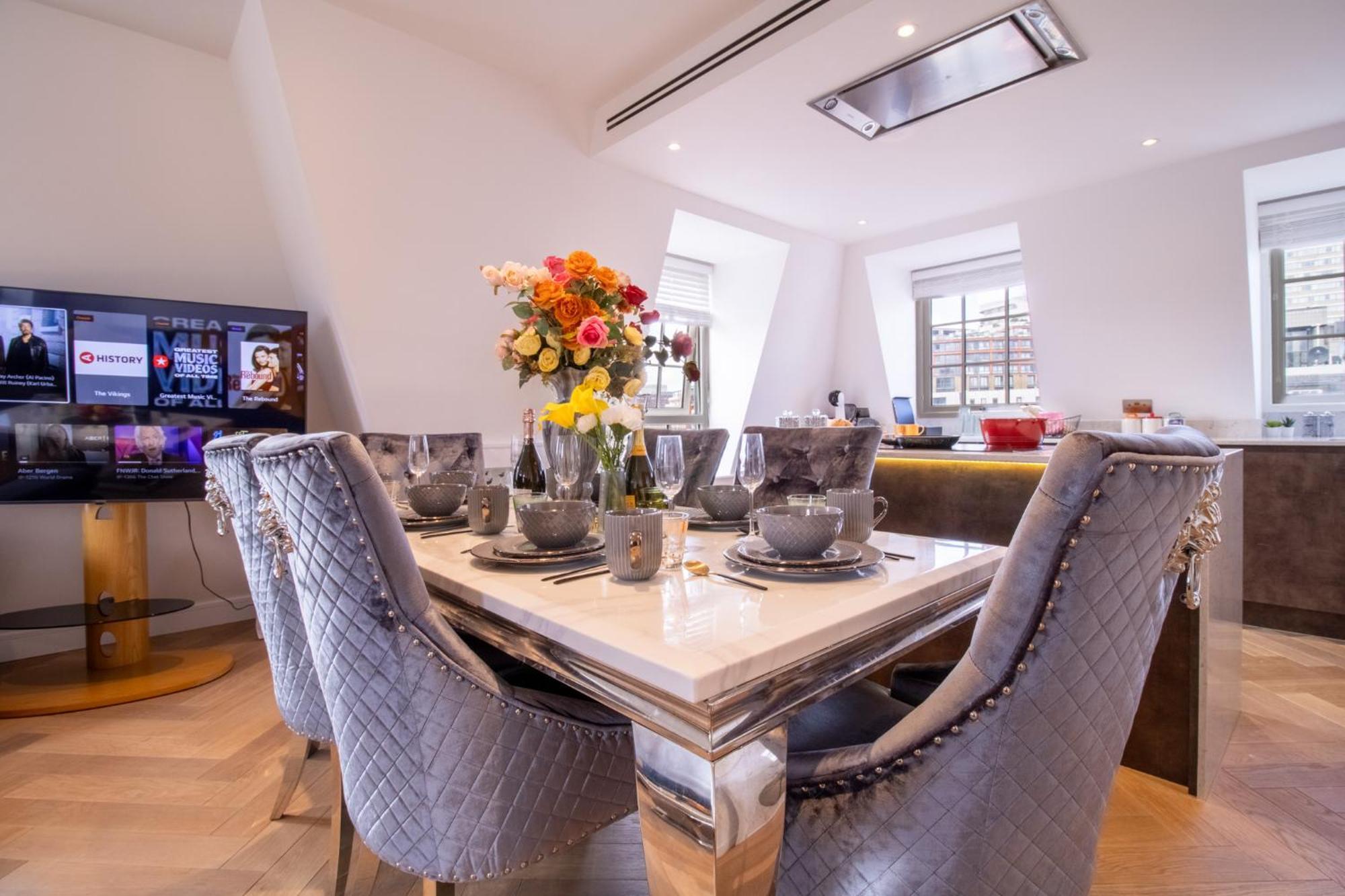 Elegant 3-Bedroom Penthouse In Marble Arch 70 London Eksteriør bilde