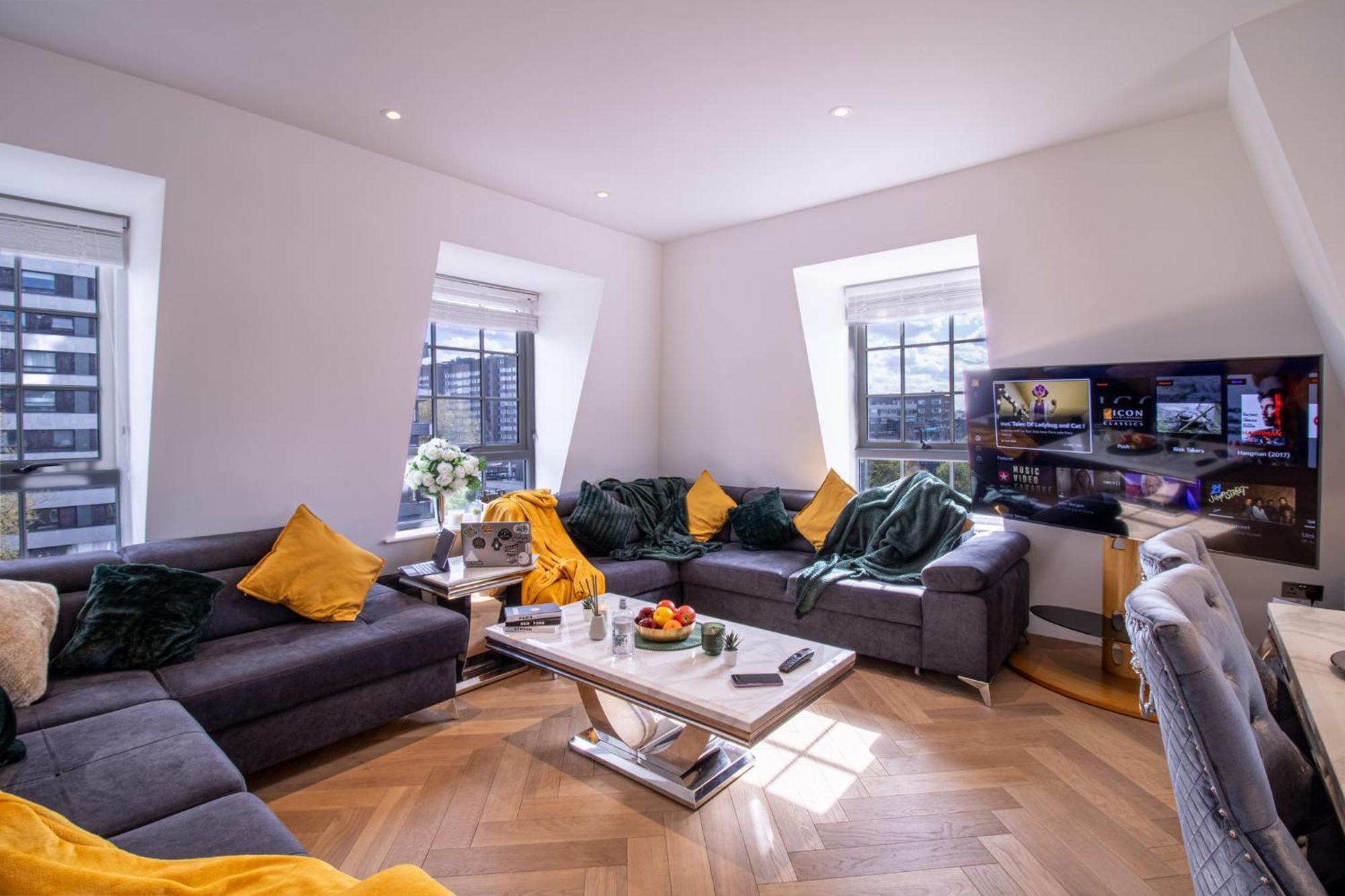 Elegant 3-Bedroom Penthouse In Marble Arch 70 London Eksteriør bilde