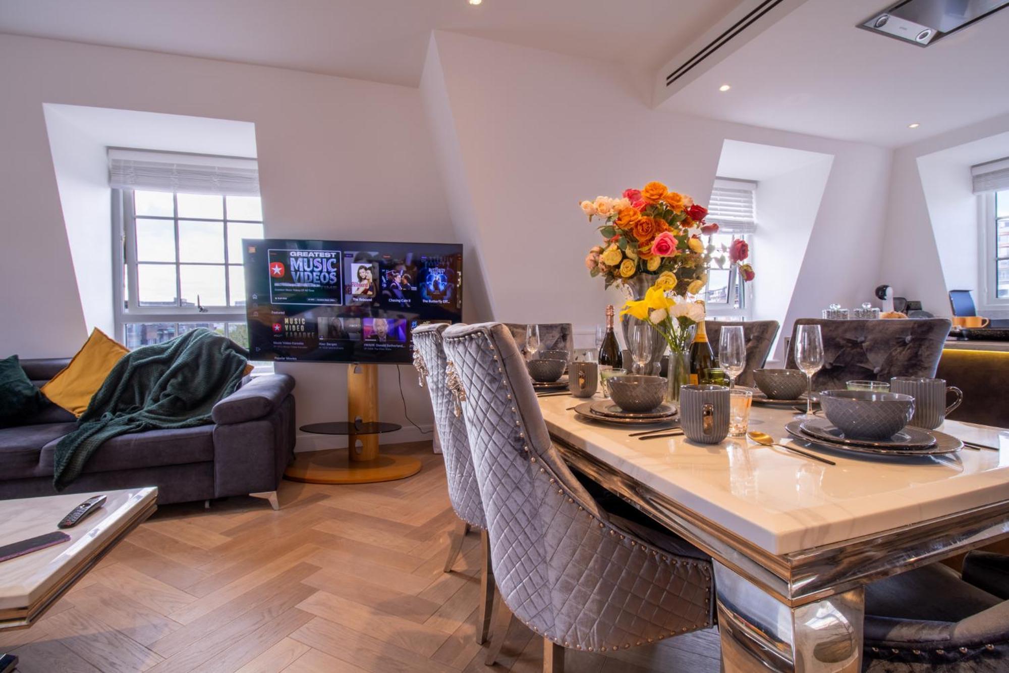 Elegant 3-Bedroom Penthouse In Marble Arch 70 London Eksteriør bilde