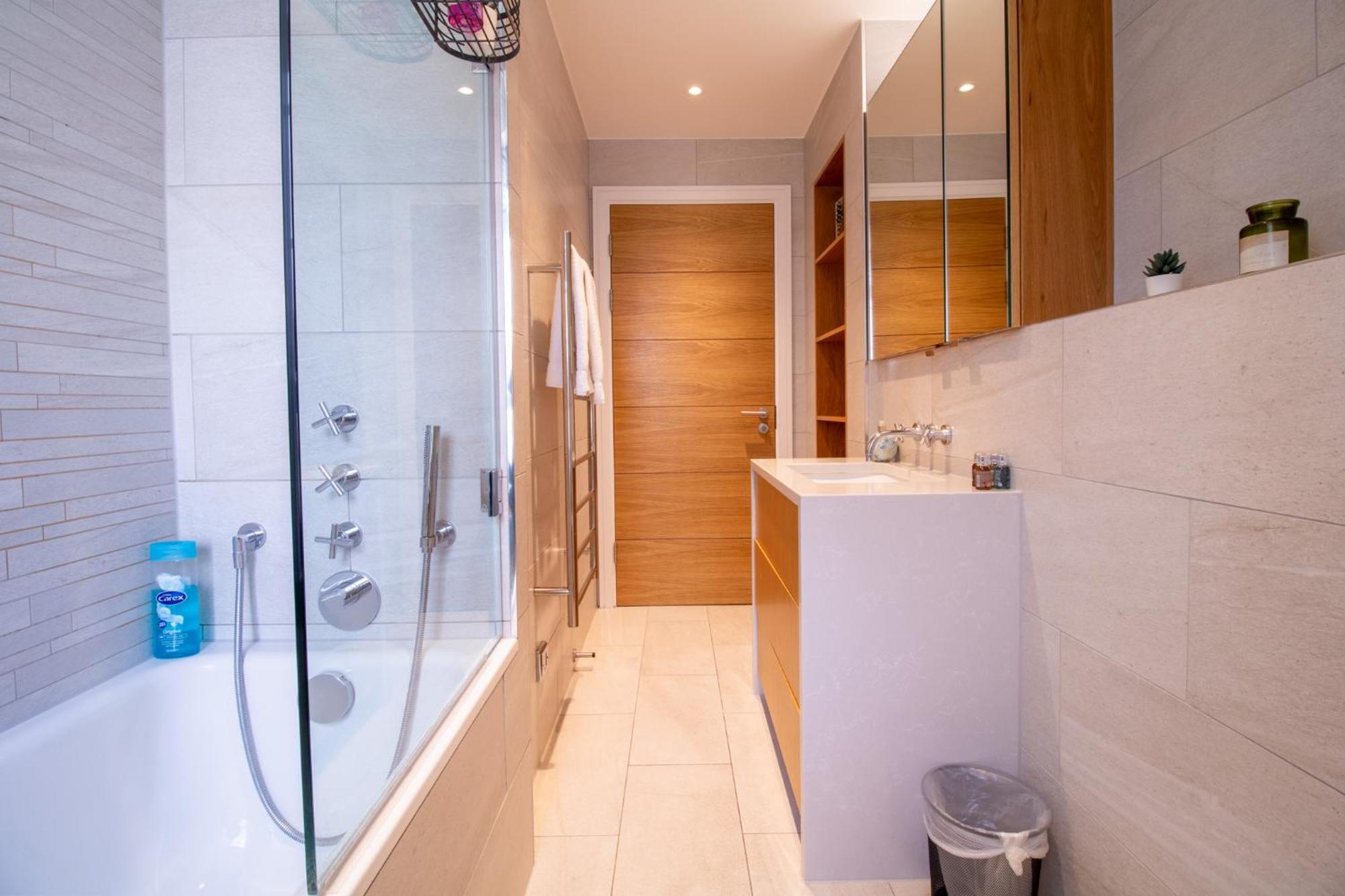 Elegant 3-Bedroom Penthouse In Marble Arch 70 London Eksteriør bilde
